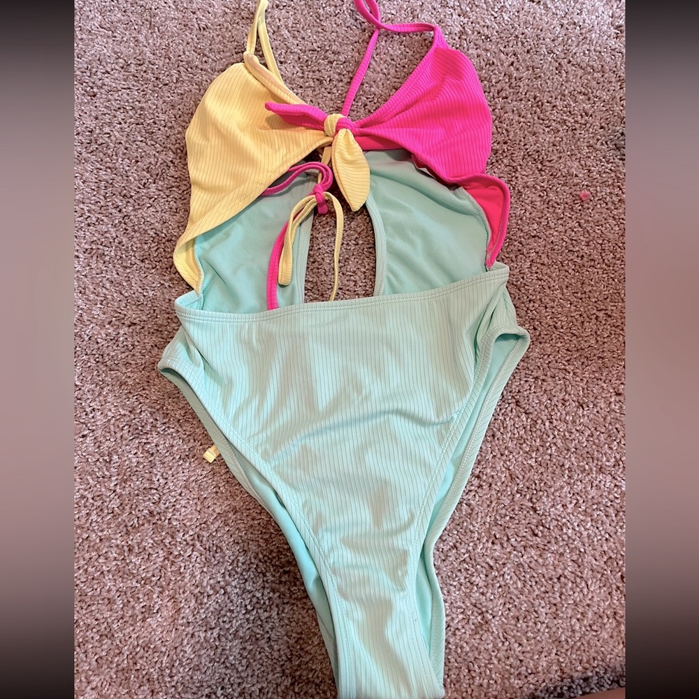 Color block one piece